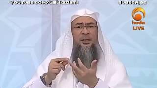 What kind of Ibadah Worship can a woman do during Menses  Sheikh Assim Al Hakeem [upl. by Nomelihp]