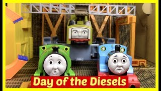 Thomas and Friends Accidents will Happen Toy Train Videos Thomas Trackmaster Toy Trains Crashing [upl. by Yarled]