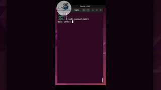 Como Alterar a Senha do Usuário Pelo Terminal shorts linux dicas [upl. by Yurik]