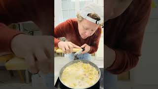 Cremig und superlecker – Tortellini in SchinkenSahneSauce 😍 Ein ultimativer Wohlfühlklassiker [upl. by Hogle]