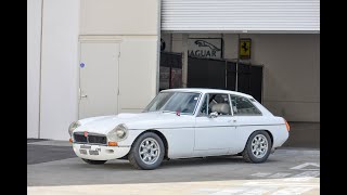 MGB GT V8 cold start and drive [upl. by Narrat]