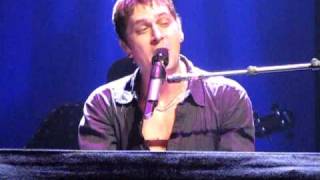 Little Wonders Rob Thomas NYC 111209 [upl. by Denney]