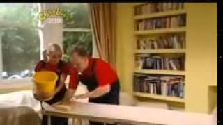 HIGGLEDY HOUSE Decorating TWO HIGGLEDY HOUSE  NEW 2014  Mr Tumble  Justin Fletcher [upl. by Ztirf151]