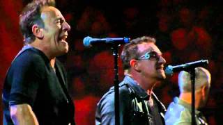 U2 amp Bruce Springsteen  I Still Havent Found What Im Looking For live at Madison Square Garden [upl. by Aidne768]