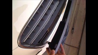 How to change Audi Q7 grill plate [upl. by Crist725]