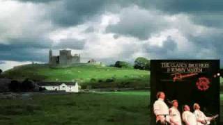 The Clancy Brothers amp Tommy Makem  Carrickfergus live [upl. by Cristionna236]