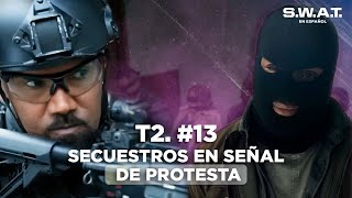 Medidas radicales en señal de protesta  Capítulo 13  Temporada 2  SWAT en Español [upl. by Ecyla701]