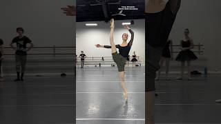 tessarivadulla knows how to perform during chaos 🤣😍👏🏻 ballet ballerina [upl. by Louise497]