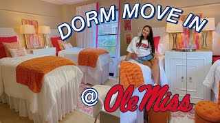 FRESHMAN DORM MOVE IN VLOG 2023 at Ole Miss Crosby Hall [upl. by Stetson]