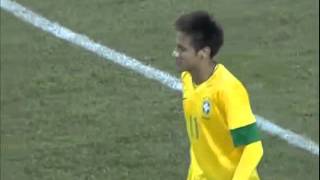 Neymar perde penalti  Brasil x Colômbia 14112012 [upl. by Houlberg]