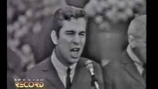 Geraldo Vandré canta quotAroeiraquot  1967 [upl. by Ruggiero]