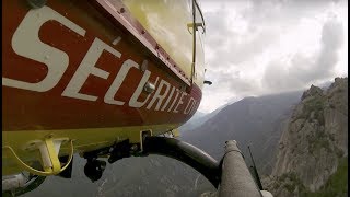 Les pompiers des airs au secours de la Corse à bord des hélicoptères [upl. by Rubinstein20]