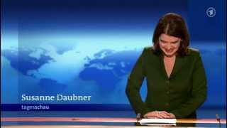 ★PANNE★ TagesschauSprecherin Susanne Daubner lacht schweigt und gähnt [upl. by Sekyere]