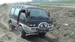 l300 4X4挑戰土丘10 test two wheel power [upl. by Kokoruda]