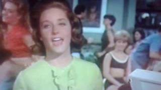 Lesley Gore  Leave Me Alone [upl. by Huldah]