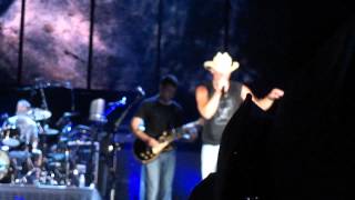 Kenny Chesney Somewhere with You Wildwood [upl. by Shana]