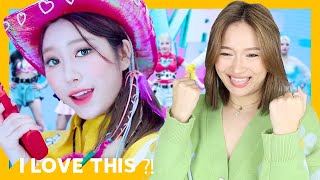 모모랜드MOMOLAND X 크로망스CHROMANCE Wrap Me In Plastic MV REACTION [upl. by Aileon]