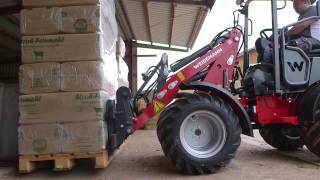 Weidemann – De 1160 eHoftrac® in de Melkveehouderij [upl. by Miarzim]