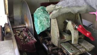 Lapidary 101 Part 1 How to Use a Slab Saw [upl. by Mowbray351]