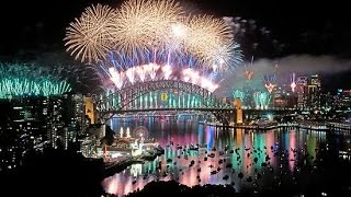 Capodanno 2016 Sydney Hong Kong Dubai Londra Rio de Janeiro New York [upl. by Alyacim]