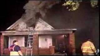 Terre Haute Fire Department 8th St House Fire Flashover [upl. by Sontag]