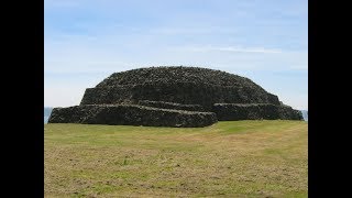 Des Pyramides en France [upl. by Aan930]