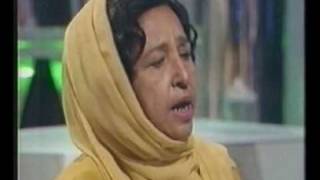 Malika Pukhraj Aur Tahira Syed  Abhi To Main Jawan Hoon [upl. by Ahearn512]