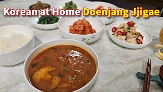 Doenjang Jjigae 된장찌개 Korean stew served with six homemade side dishes Easy recipe for beginners [upl. by Sunderland270]