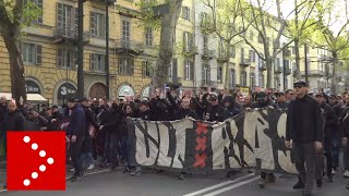 Champions League gli ultras dellAjax a Torino il corteo improvvisato [upl. by Jarnagin414]