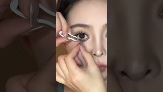 Easy way to apply lens on eyes shortvideo makeup shorts [upl. by Carole487]