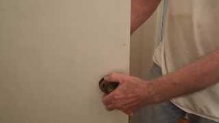 How To easily remove a door knob from the 60s [upl. by Nylirem]