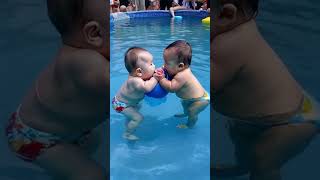 Twins go to swimming class for the first time do you like kids [upl. by Kal]