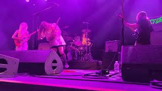 Wet Leg  Chaise Longue live Brooklyn Steel  3102022 [upl. by Katie]