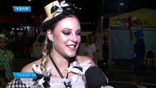 Carnaval em Curitiba capital do paraná recebe ruas lotadas de foliões [upl. by Eeliram]