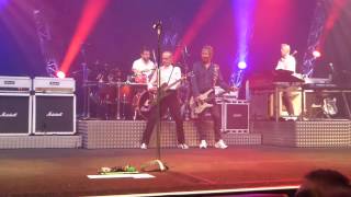 30 November 2016 Status Quo Rockin all over the World München Olympiahalle [upl. by Wolgast312]