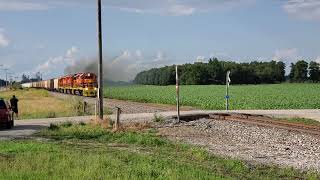 TPW Lafayette turn with 3 SD402s in notch 8 [upl. by Yart]