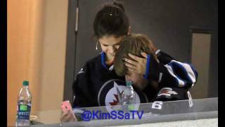 Justin Bieber amp Selena Gomez Kissing At The quotJets VS Bombersquot Game October 24  Pictures [upl. by Skutchan541]