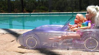 Water car  Elsa amp Anna toddlers  pool fun  Barbie dolls [upl. by Nebuer]