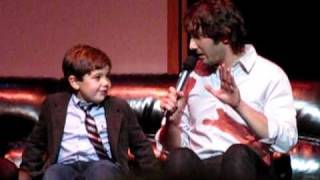 Josh Groban meets Gavin sings with Lauren in New Haven CT [upl. by Jecoa]