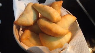 Panzerotti o frittelle pugliesi ricetta tradizione mangiar sano Monopoli Puglia Italia [upl. by Ahtikal]