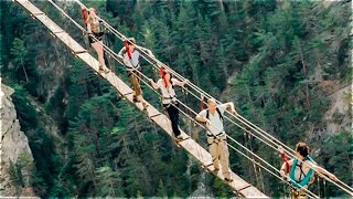 Esses 5 AMIGOS não Faziam IDEIA de que ATRAVESSAR essa Ponte Seria a PIOR Decisão de suas Vidas [upl. by Enilav438]