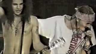 Axl y Slash en GNR  19851994 Guns n Roses by 1 [upl. by Anavlys]