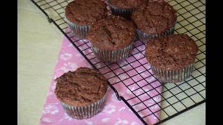 muffin al cioccolato ricetta  Chocolate muffins recipe [upl. by Ovatsug38]