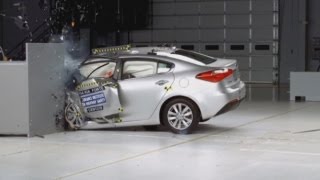 Terrifying car crashes New crash test revealed by Insurance Institute for Highway Safety [upl. by Daughtry]