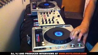 Beginner DJ How To Beat Match and Mix on Pioneer CDJs [upl. by Sampson]