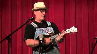 Mike Compton  The Old Mountaineer  Honky Tonk Swing  Midwest Banjo Camp 2014 [upl. by Adriel]