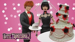 Play Doh Hotel Transylvania 2 Mavis amp Jonathan Wedding Inspired Costumes [upl. by Roseann]