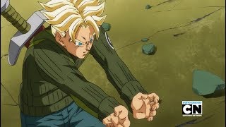 Trunks usa el Resplandor Final doblaje latino [upl. by Namie238]