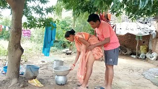 जब मैं बर्तन लेने आई तो मेरे पति पीछे से मेरी साड़ी क्यों उठा रहे हैं  lovemarrige couple vlogs [upl. by Ainerol]