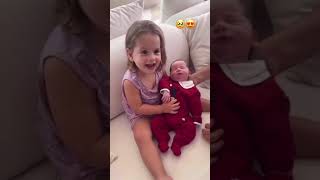 Olha essa fofura floflo c o Jose Leonardo no colo 🤩🥰🥰 youtubeshorts feedshorts baby [upl. by Ettessil]